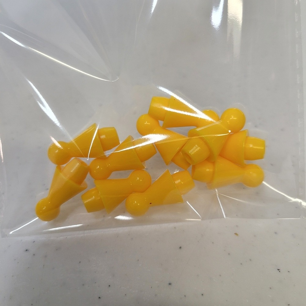Chinese Revolution Replacement Yellow Pegs Pawns Board Game 10‎ Pieces 1 Inch